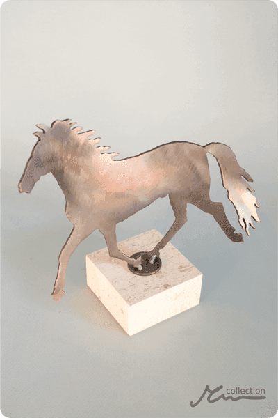 Statuette i metal -  MET108