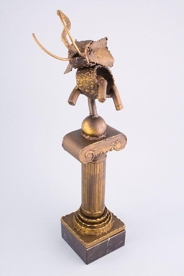 Statuette i metal -  MET017