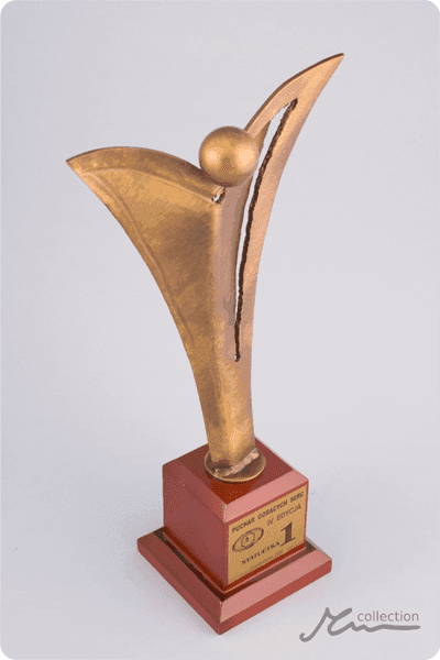 Statuette i metal -  MET028
