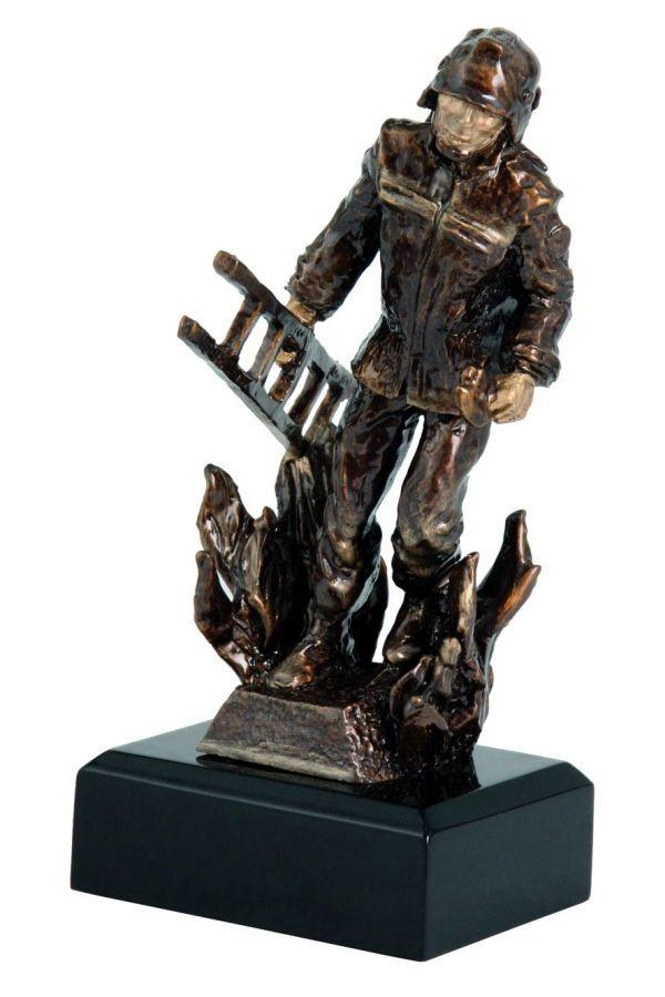 Statuette i harpiks -  RES131