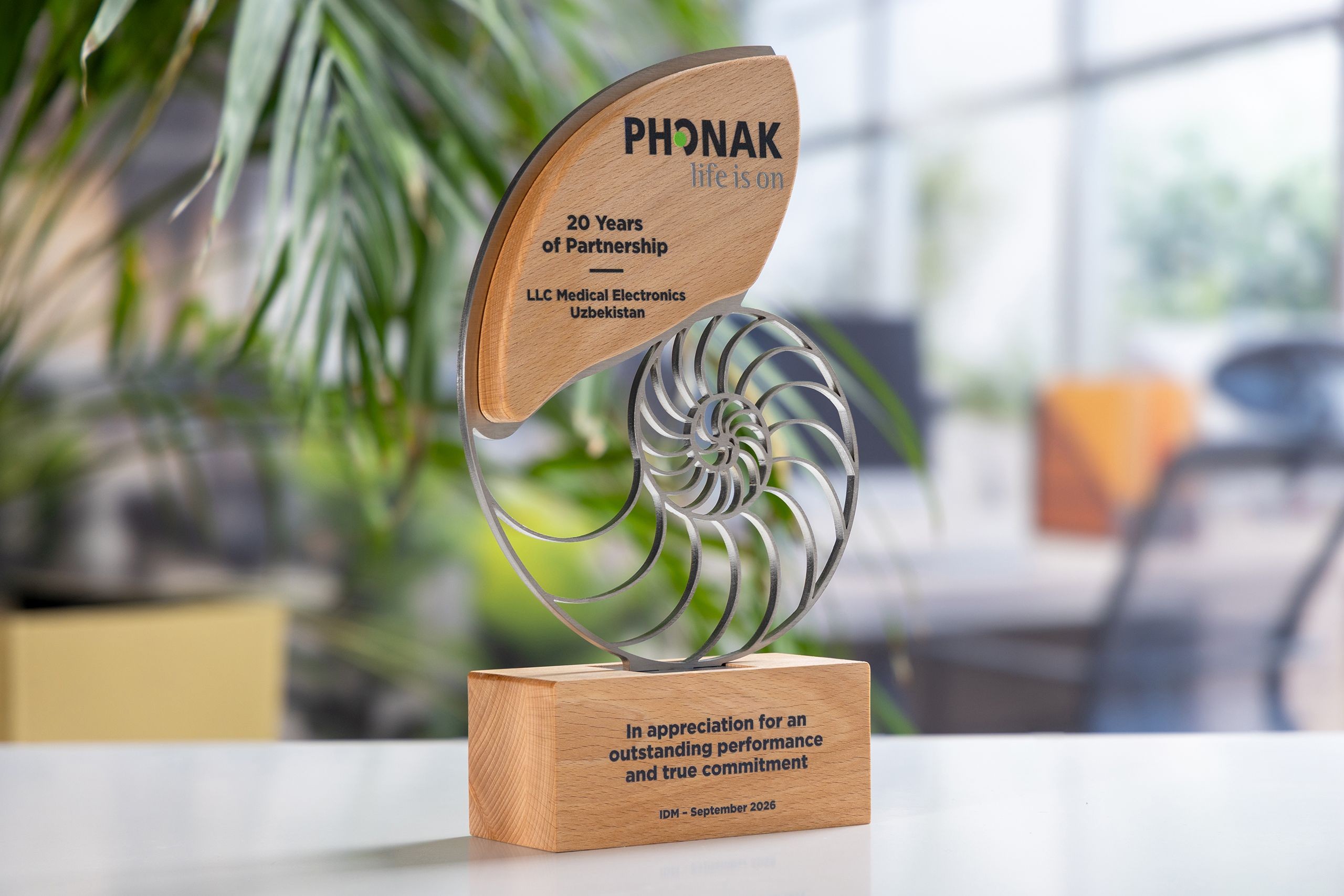 Glasso custom award