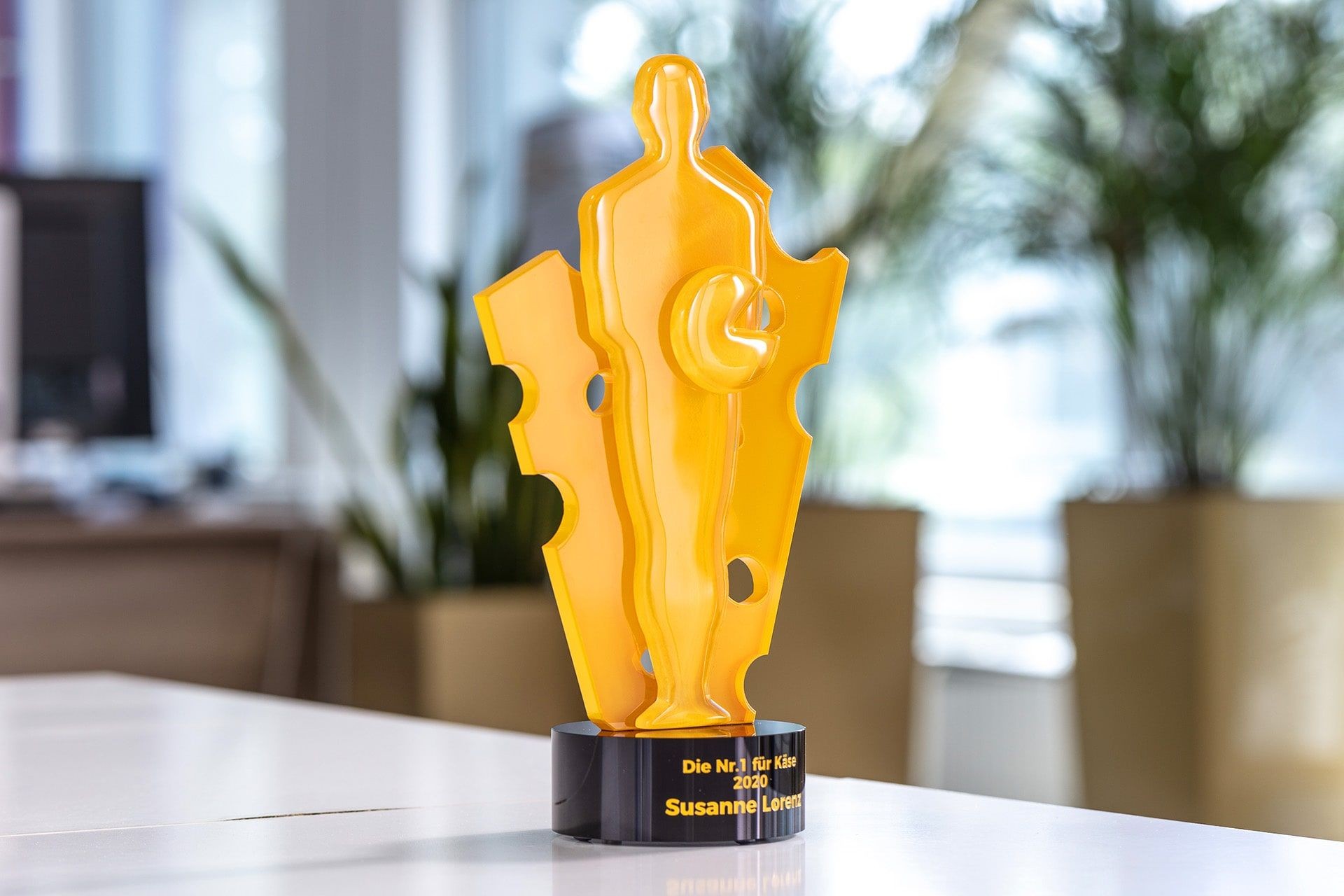 statuetka szklo Kase Oskar glasso