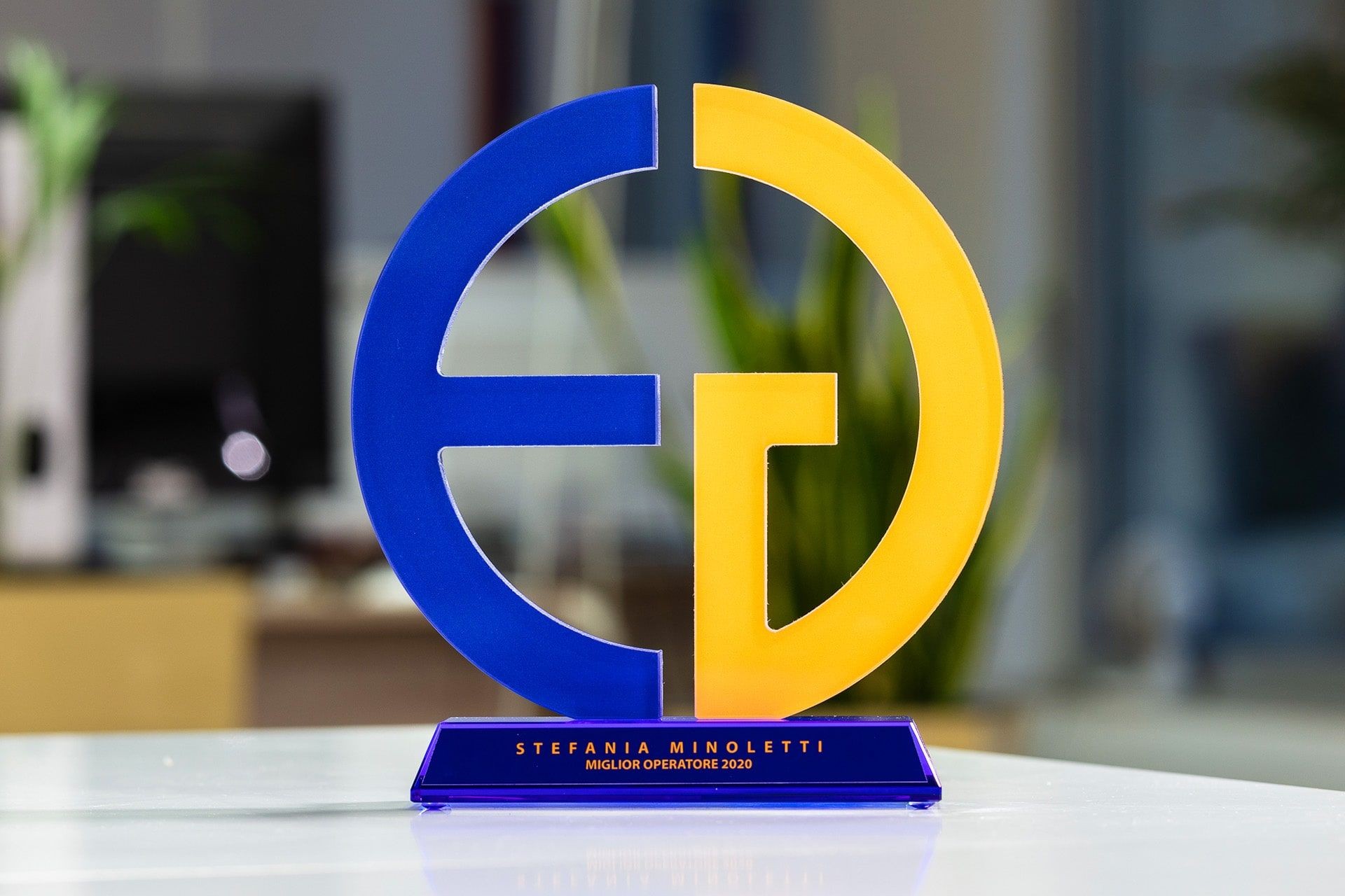 statuetka szkło Miglior Operatore glasso